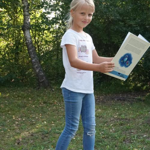 Lesestunde in der Natur