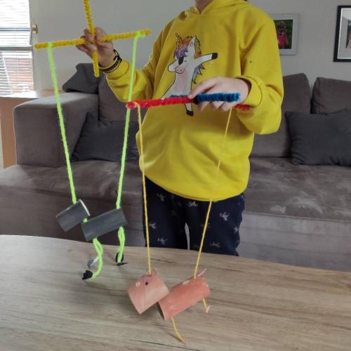 Marionette Klopapier