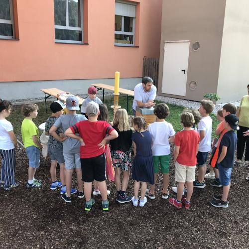 Bienenbesuch mit Imker Stefan Sieberer