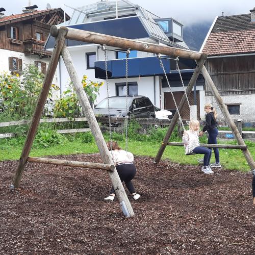  Bewegung am Spielplatz