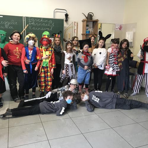 Wir feiern den Fasching!