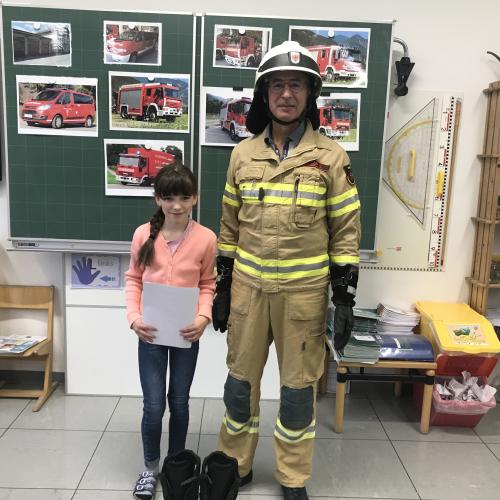 Wir lernen viel über die Feuerwehr
