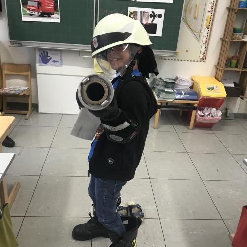 Wir lernen viel über die Feuerwehr