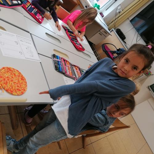 Wir üben unsere Fingerfertigkeit!