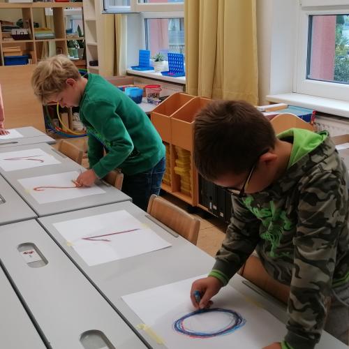 Grobmotorische Schreibvorübungen machen Spaß! ( Malstraße )