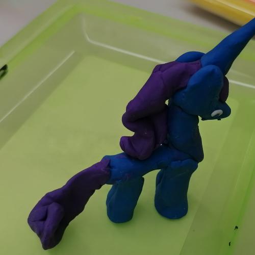 Auch aus Knetmasse entstehen Buchstaben und viel Kreatives!