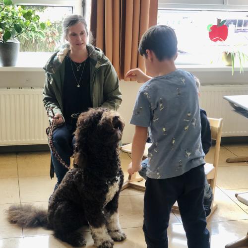 Vierbeiniger Besuch zum Welttierschutztag