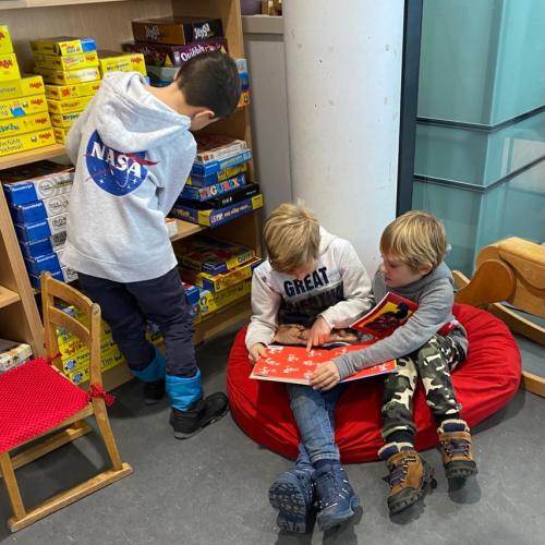 Bibliothek