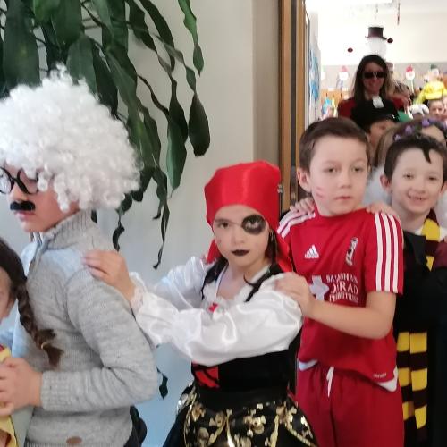 Fasching in der 1b Klasse