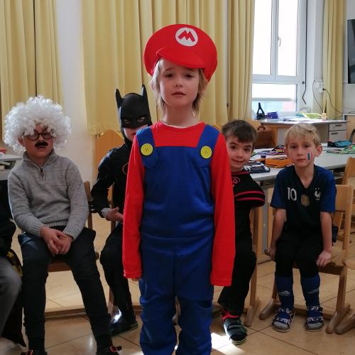 Fasching in der 1b Klasse