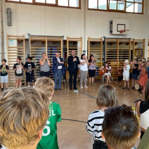 Besuch von Bischof Hermann Glettler