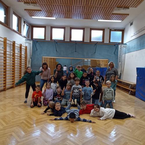 Fotoshooting der STB im kleinen Turnsaal