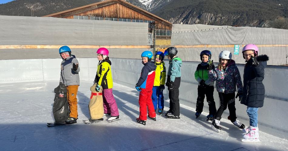 Sonniger Vormittag am Eislaufplatz